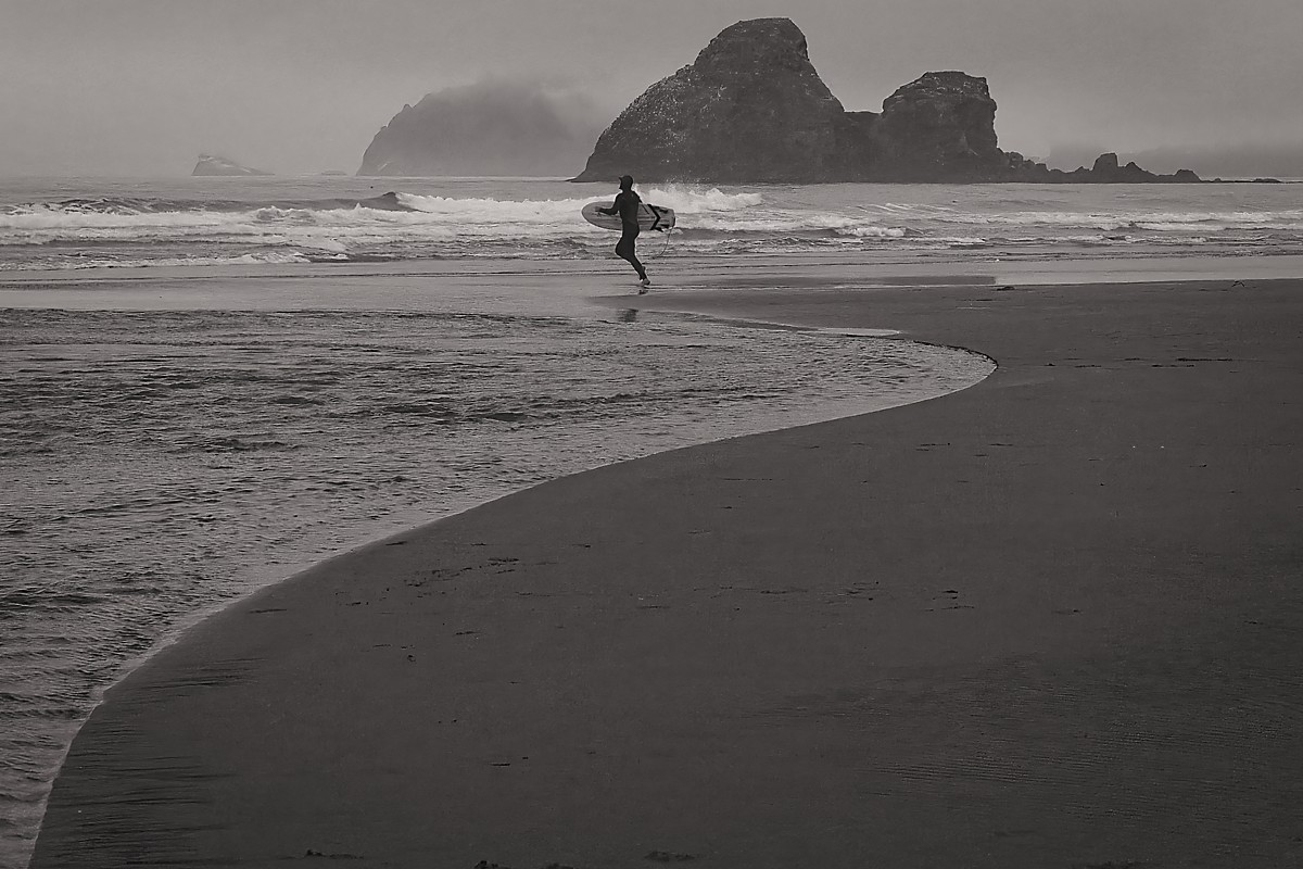 0230915 Surfer Trinidad DSC_4991.jpg