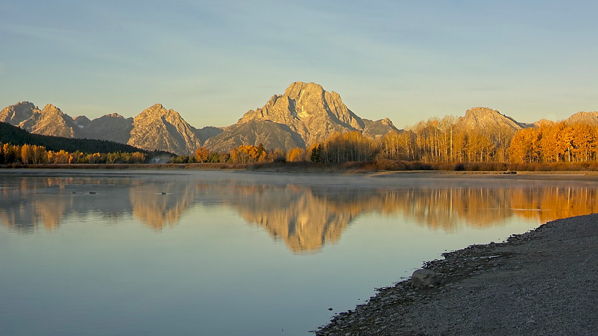 221108 Oxbow Bend Sunrise Foliage.jpg