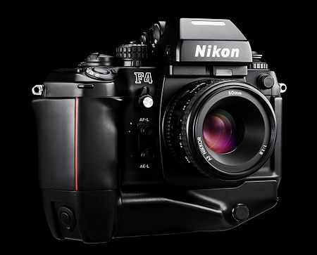 450px-Nikon_F4_F4s_Guigiaro_Design_Austin_Calhoon_Photograph.jpg