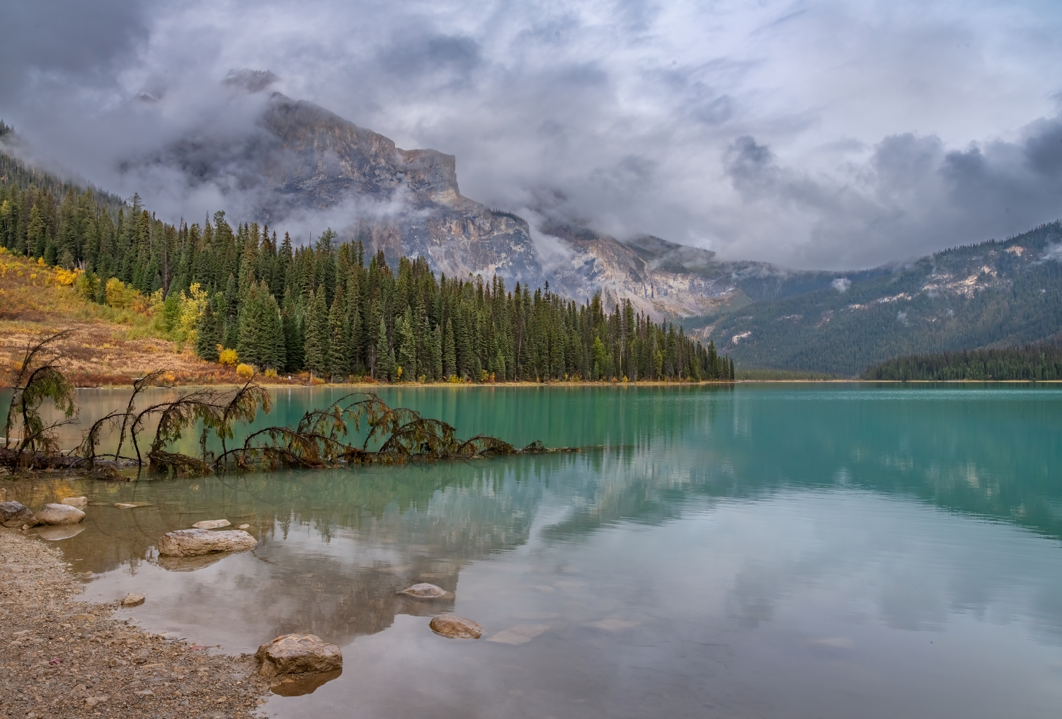 Clouds clearing in Emerald Lake brighter  2 1500.jpg