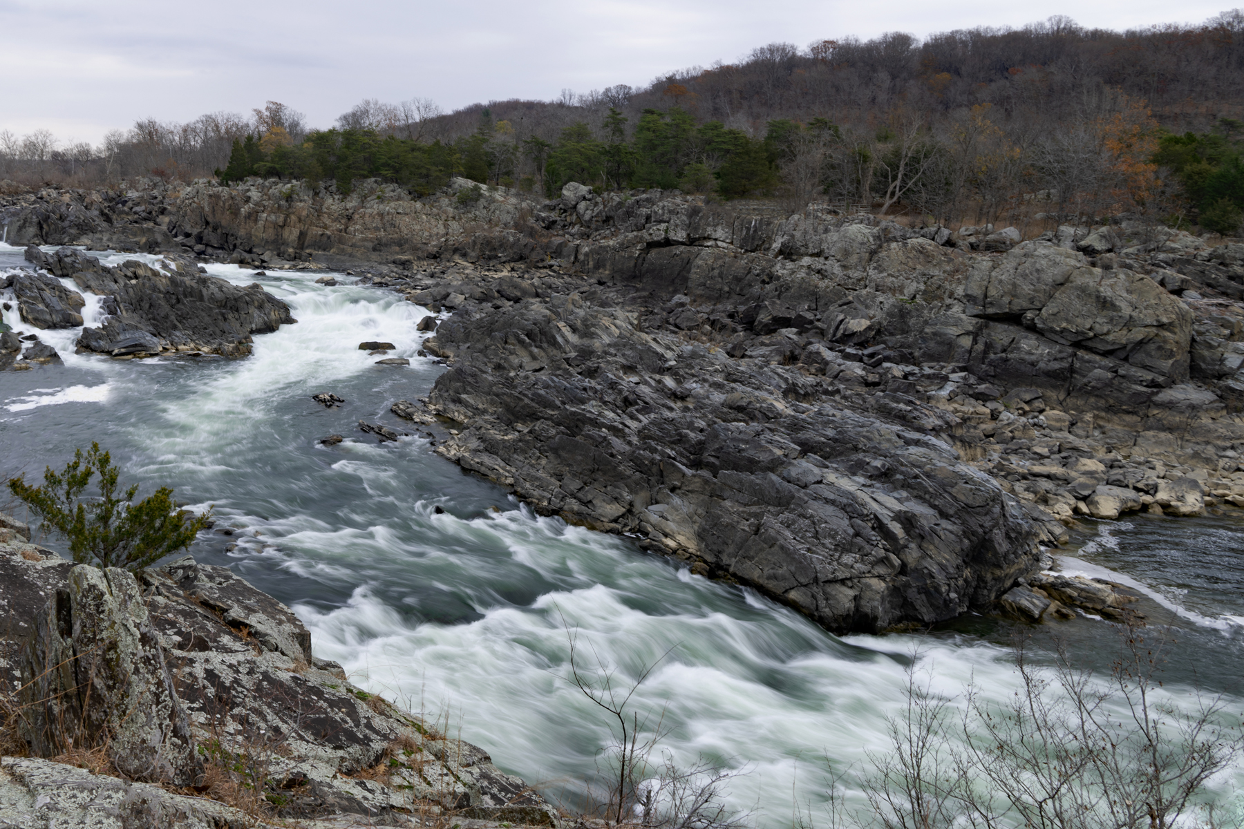 (D) GREAT FALLS NP VIRGINIA SLOW MOTION RIFFLES _DSC0264.jpg