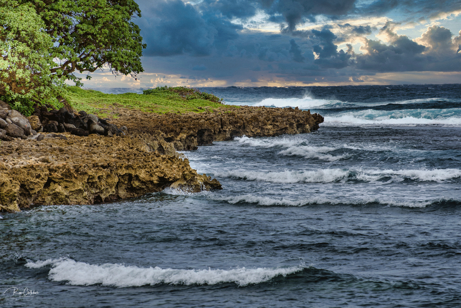 Hawaii--storm.gif