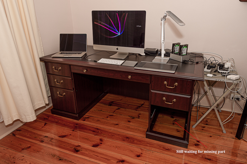 new desk.jpg
