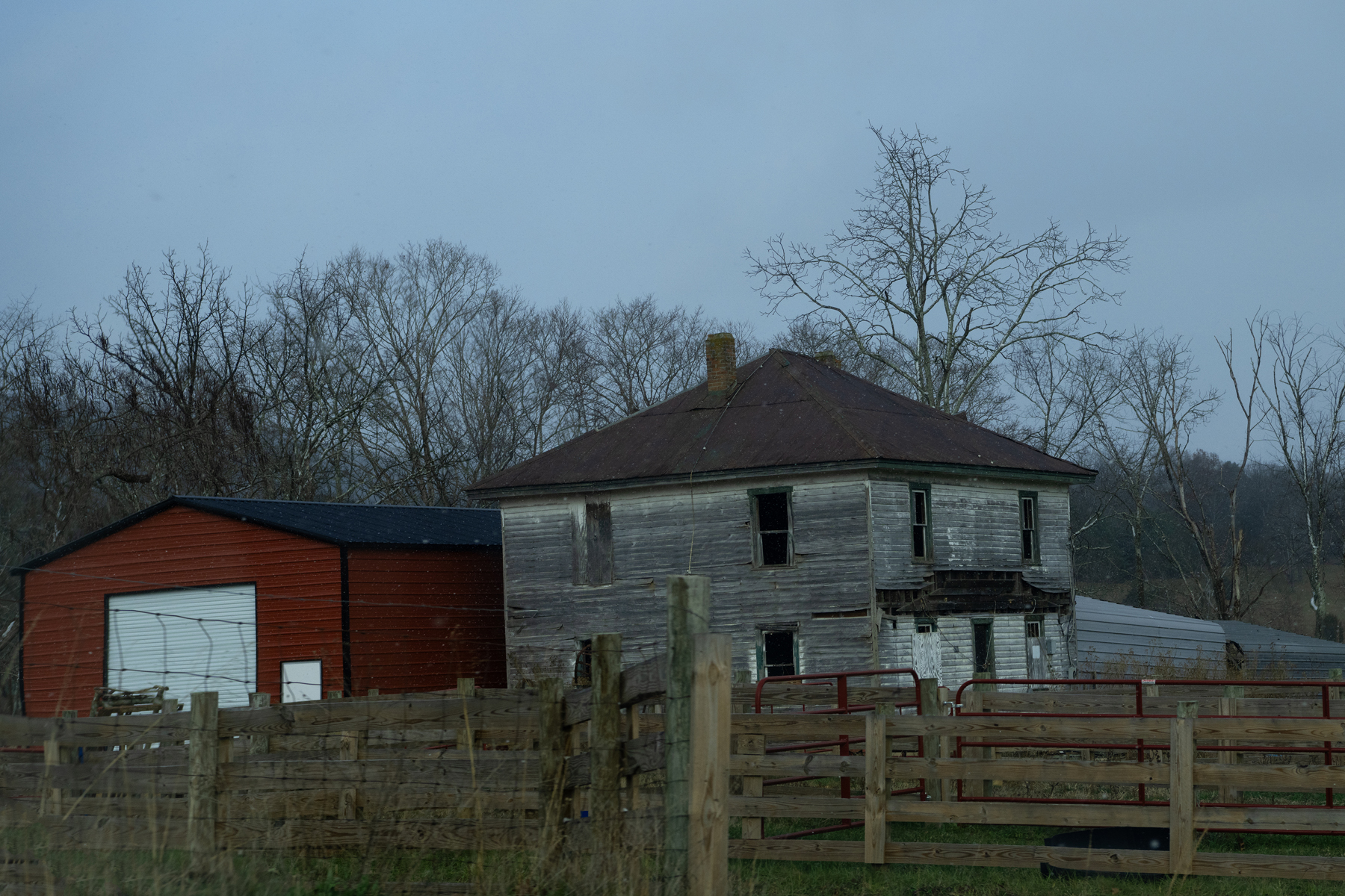 NEW RED AND OLD GRAY BUILDINGS RURAL VIRGINIA _DSC0413.jpg