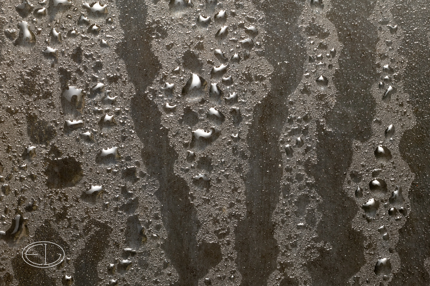 R7_D6737 Condensation on glass.jpg