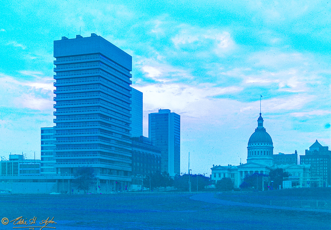 St Louis Skyline 2nd 197806.jpg