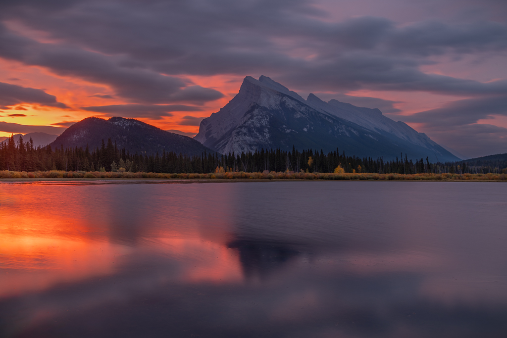 Sunrise at Vermillion Lakes  (1 of 1).jpg