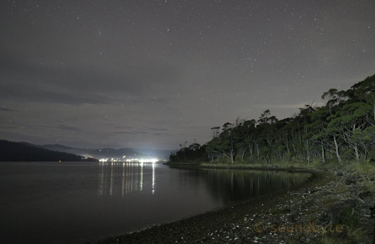 Huon River, aurora chasing for open water views, 120524.